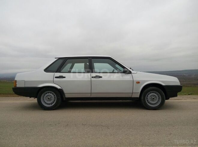 LADA (VAZ) 21099 2002, 150,000 km - 1.5 l - Qusar