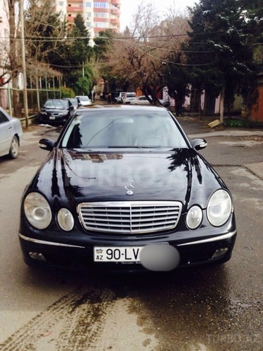 Mercedes E 220 2003, 253,000 km - 2.2 l - Bakı
