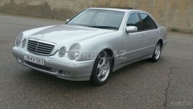 Mercedes E 320 2001, 131,000 km - 3.2 л - Bakı