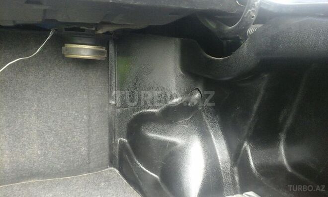 Mercedes E 200 1986, 280,000 km - 2.0 l - Bakı