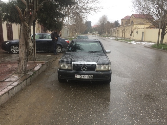 Mercedes 190 1992, 270,000 km - 1.8 l - Bakı