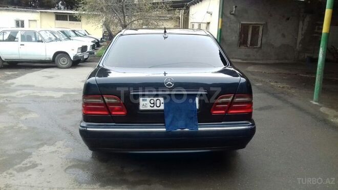 Mercedes E 220 1999, 306,000 km - 2.2 l - Gəncə