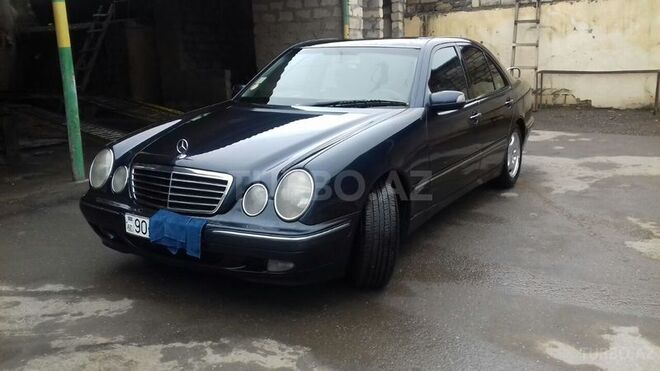 Mercedes E 220 1999, 306,000 km - 2.2 l - Gəncə