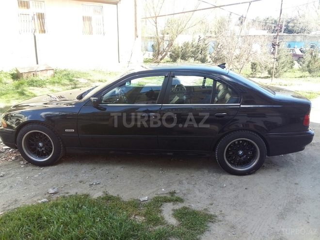 BMW 525 2000, 210,000 km - 2.5 л - Sumqayıt