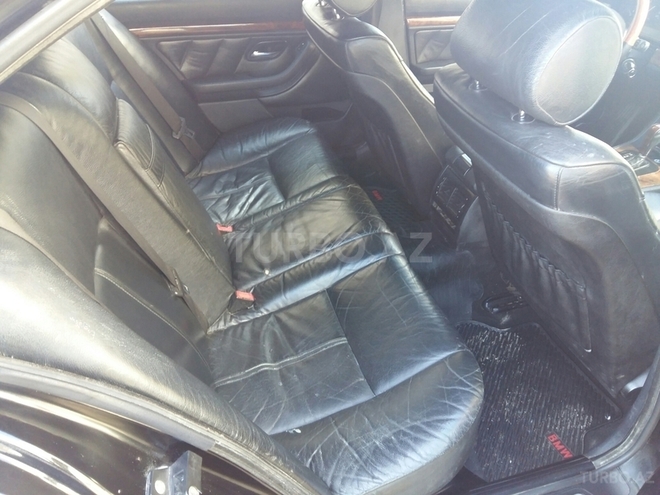 BMW 525 2000, 210,000 km - 2.5 л - Sumqayıt