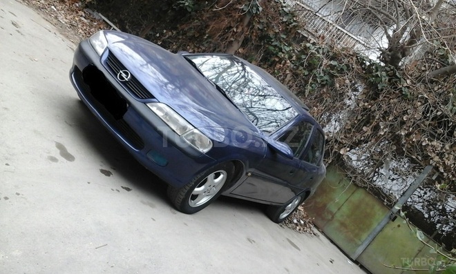 Opel Vectra 1998, 250,000 km - 1.6 l - Bakı