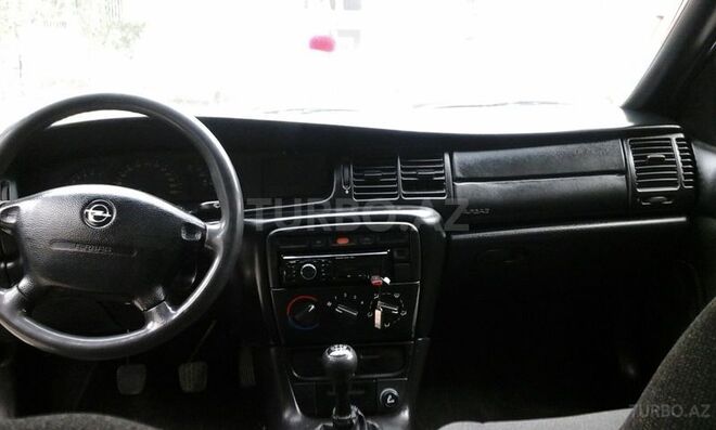 Opel Vectra 1998, 250,000 km - 1.6 l - Bakı