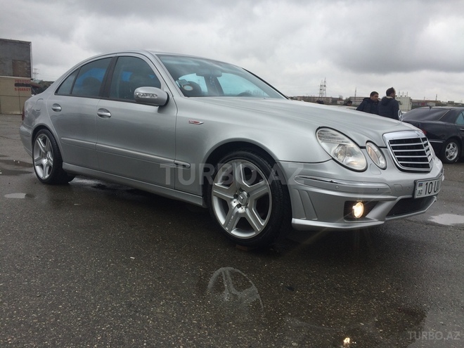 Mercedes E 240 2002, 226,100 km - 2.4 l - Sumqayıt