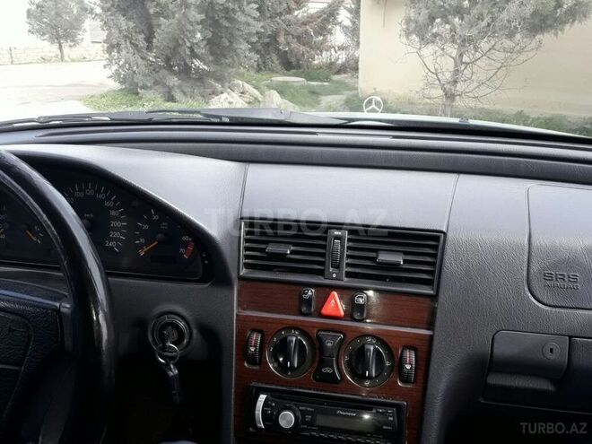 Mercedes C 180 1996, 324,580 km - 1.8 л - Bakı