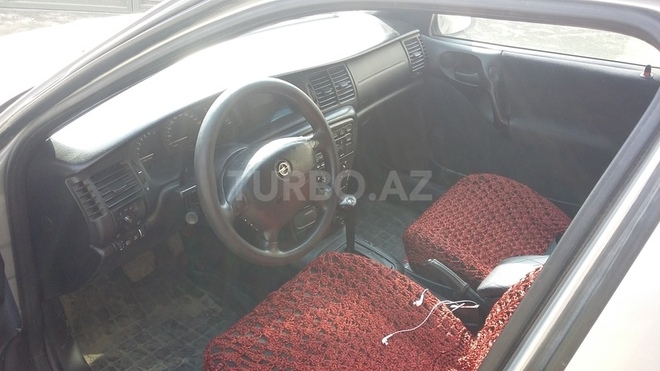 Opel Vectra 1997, 320,000 km - 0.2 л - Bakı