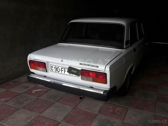 LADA (VAZ) 2107 2009, 144,000 km - 1.6 л - Gəncə