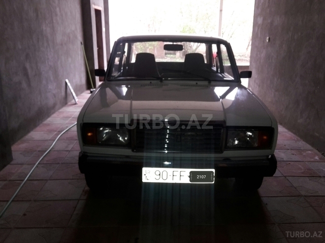 LADA (VAZ) 2107 2009, 144,000 km - 1.6 л - Gəncə