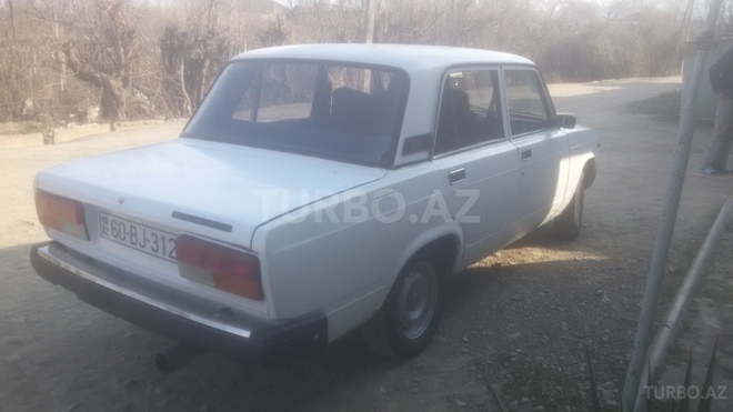 LADA (VAZ) 2105 1983, 144,000 km - 1.3 l - Tovuz
