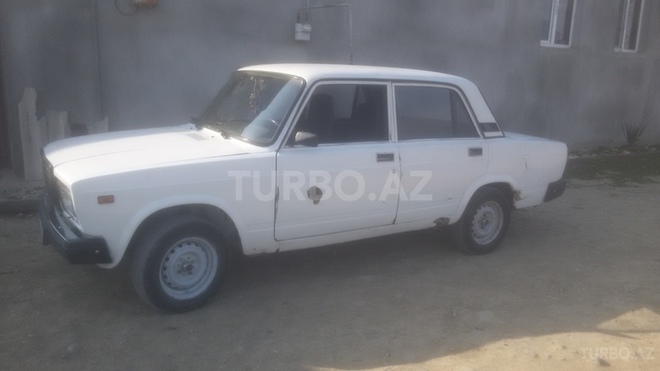LADA (VAZ) 2105 1983, 144,000 km - 1.3 l - Tovuz