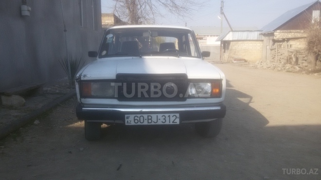 LADA (VAZ) 2105 1983, 144,000 km - 1.3 l - Tovuz