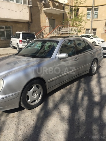 Mercedes E 270 2000, 217,000 km - 2.7 l - Bakı