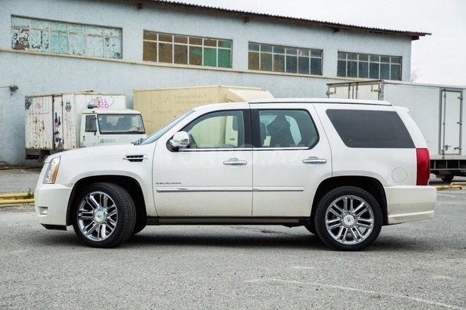 Cadillac Escalade 2012, 119,567 km - 6.2 л - Bakı
