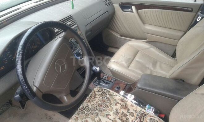 Mercedes C 250 1996, 475 km - 2.5 l - Sumqayıt