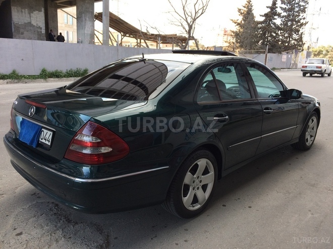 Mercedes E 270 2002, 250,000 km - 2.7 l - Bakı