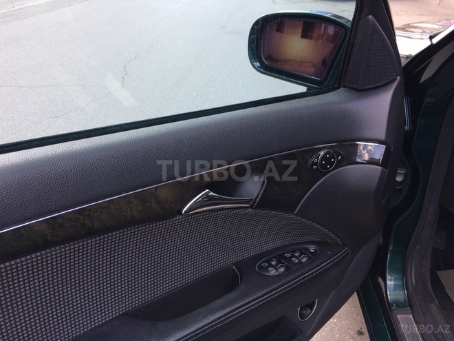 Mercedes E 270 2002, 250,000 km - 2.7 l - Bakı