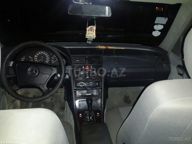 Mercedes C 180 1995, 18,900 km - 1.8 l - Bakı