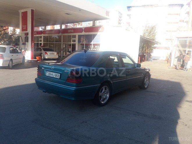 Mercedes C 240 1998, 259,000 km - 2.4 l - Bakı
