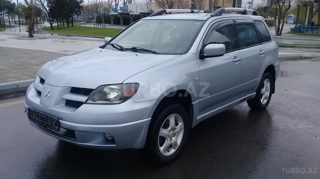 Mitsubishi Outlander 2003, 220,000 km - 2.4 l - Bakı