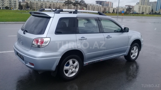 Mitsubishi Outlander 2003, 220,000 km - 2.4 l - Bakı