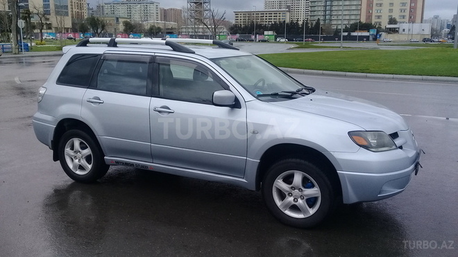 Mitsubishi Outlander 2003, 220,000 km - 2.4 l - Bakı
