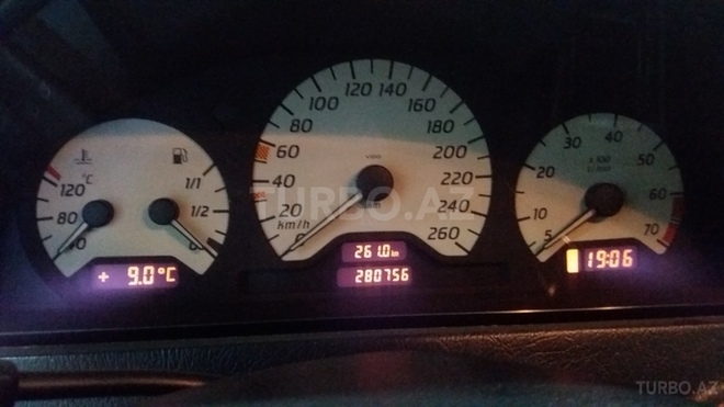 Mercedes C 240 1999, 2,810,000 km - 2.4 l - Bakı