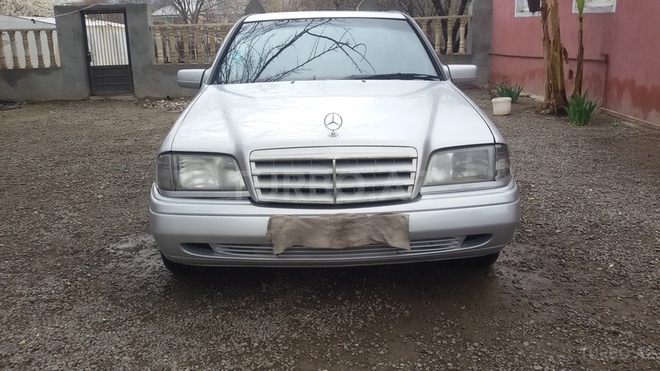 Mercedes C 180 1994, 235,000 km - 1.8 l - Qazax