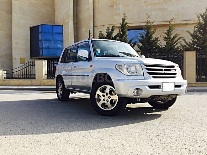 Mitsubishi Pajero io 2001, 139,500 km - 2.0 l - Bakı