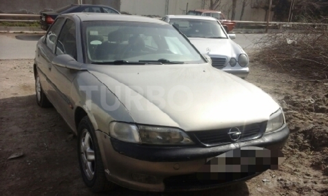 Opel Vectra 1996, 398,000 km - 2.0 l - Bakı