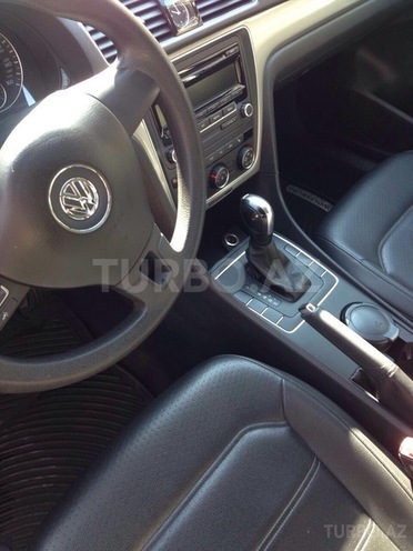 Volkswagen Passat 2013, 82,000 km - 0.3 l - Bakı