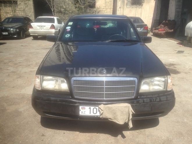 Mercedes C 220 1995, 284,000 km - 2.2 l - Bakı