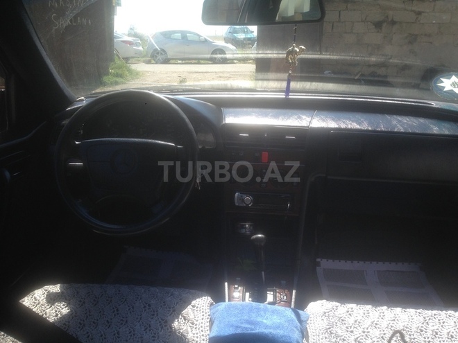 Mercedes C 220 1995, 284,000 km - 2.2 l - Bakı