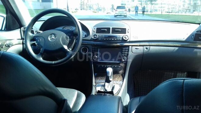 Mercedes E 350 2005, 100,400 km - 3.5 l - Bakı