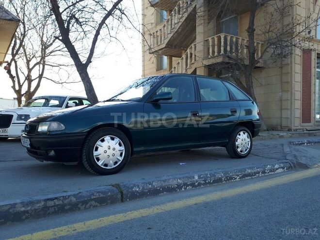 Opel Astra 1994, 355,802 km - 1.6 l - Bakı
