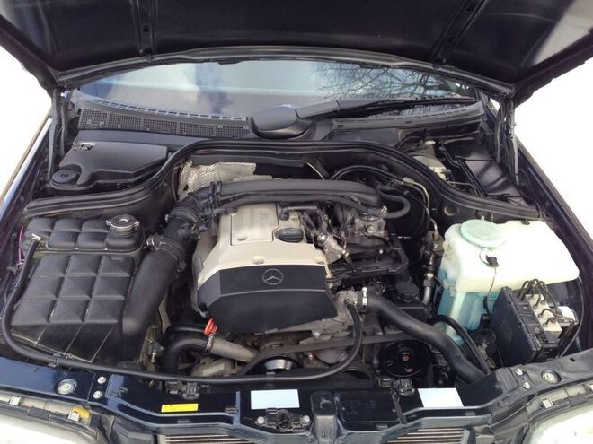 Mercedes C 200 2000, 70,000 km - 2.0 l - Şəki