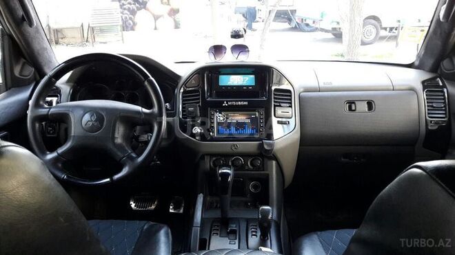Mitsubishi Pajero 2005, 231,100 km - 3.0 л - Bakı