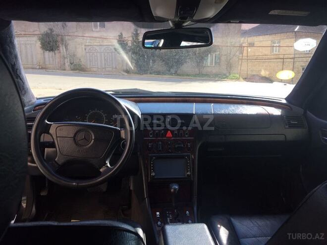 Mercedes C 230 1999, 18,900 km - 2.3 l - Bakı