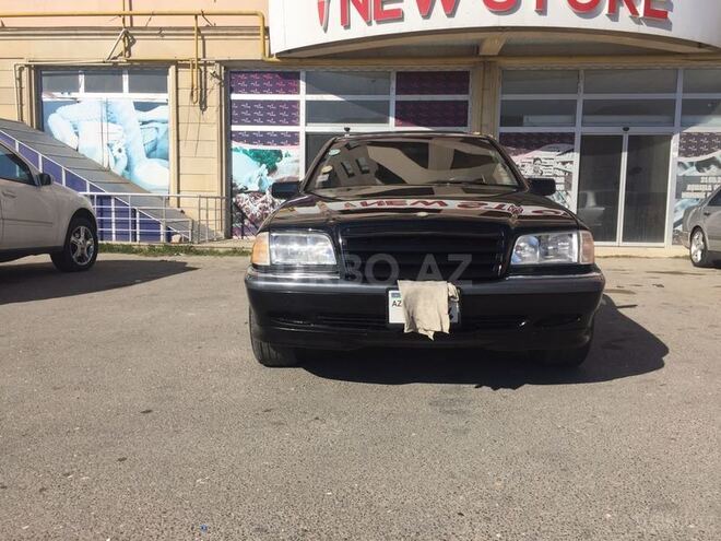 Mercedes C 230 1999, 18,900 km - 2.3 l - Bakı
