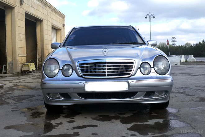 Mercedes E 240 2000, 256,000 km - 2.6 l - Kürdəmir