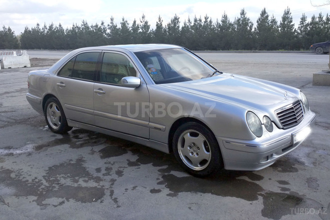 Mercedes E 240 2000, 256,000 km - 2.6 l - Kürdəmir