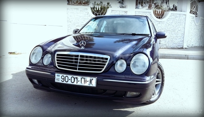 Mercedes E 270 2000, 180,000 km - 2.7 l - Bakı