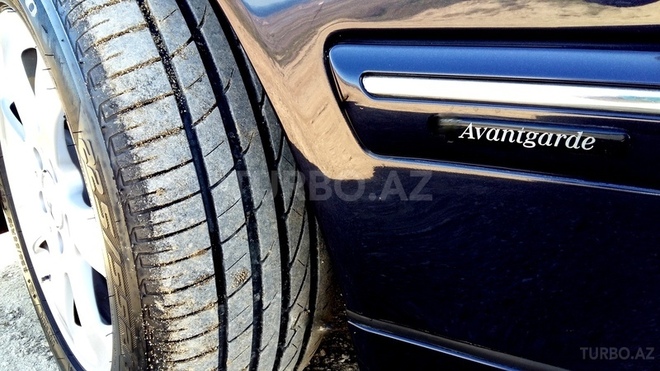 Mercedes E 270 2000, 180,000 km - 2.7 l - Bakı