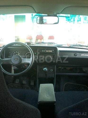 LADA (VAZ) 2107 2009, 98,000 km - 1.6 l - Salyan
