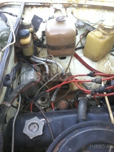 LADA (VAZ) 2106 1983, 320,000 km - 1.3 l - Salyan