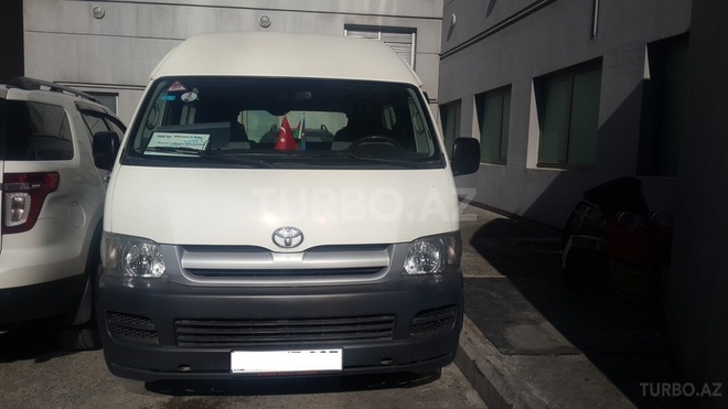 Toyota HiAce 2006, 140,000 km - 3.0 l - Bakı