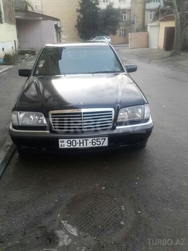 Mercedes C 240 2000, 250,000 km - 2.4 l - Bakı